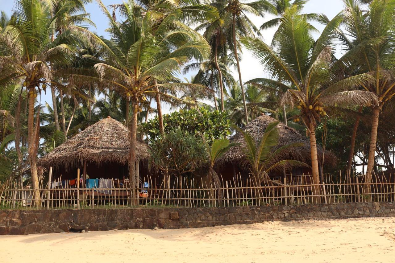 Galawatta Beach Resort Unawatuna Bagian luar foto